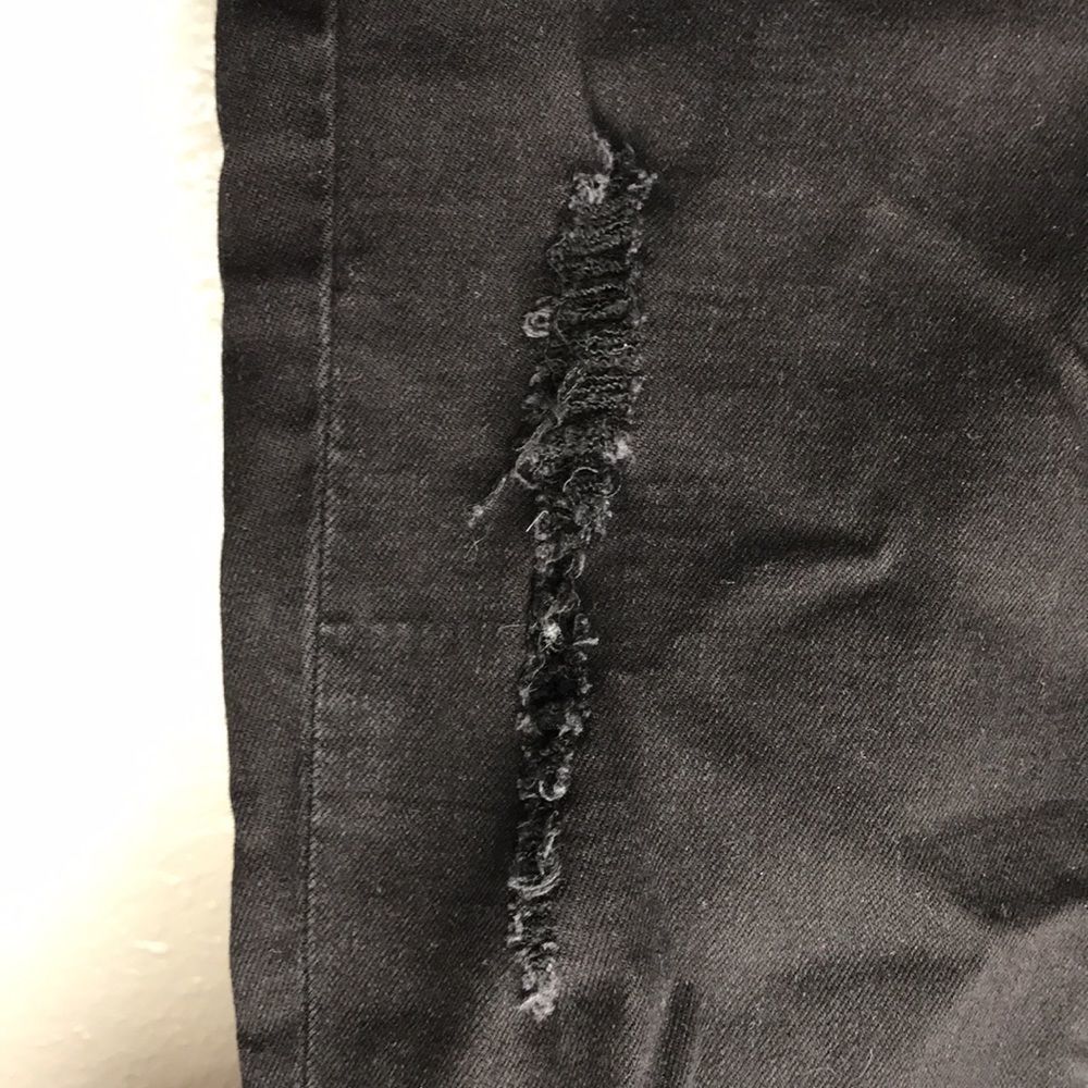 Articles of Society Skinny Jeans Distressed Black - Picture 4 of 12